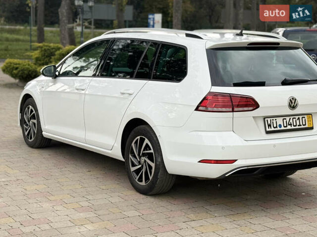 Белый Фольксваген Гольф, объемом двигателя 2 л и пробегом 184 тыс. км за 15250 $, фото 17 на Automoto.ua