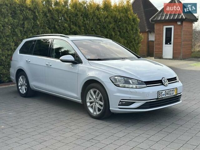 Белый Фольксваген Гольф, объемом двигателя 2 л и пробегом 209 тыс. км за 15500 $, фото 3 на Automoto.ua