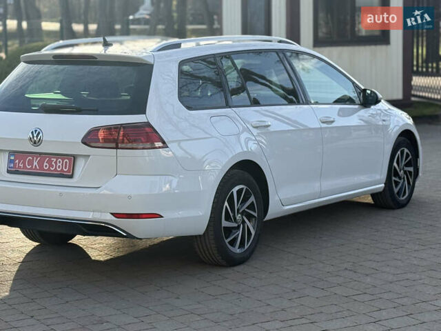 Белый Фольксваген Гольф, объемом двигателя 1.6 л и пробегом 166 тыс. км за 14250 $, фото 29 на Automoto.ua