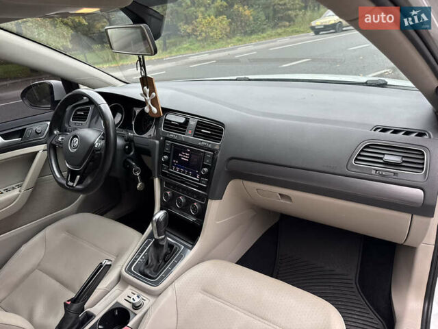 Белый Фольксваген Гольф, объемом двигателя 1.8 л и пробегом 191 тыс. км за 14200 $, фото 14 на Automoto.ua