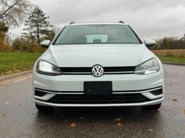 Белый Фольксваген Гольф, объемом двигателя 1.8 л и пробегом 99 тыс. км за 9900 $, фото 1 на Automoto.ua