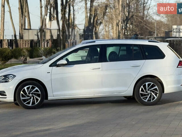 Белый Фольксваген Гольф, объемом двигателя 1.6 л и пробегом 166 тыс. км за 14250 $, фото 8 на Automoto.ua