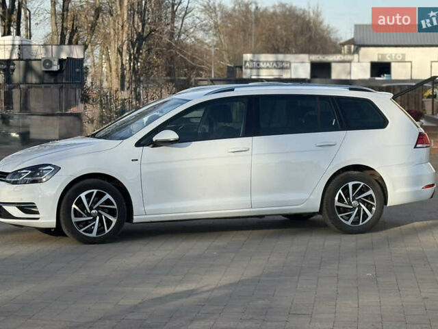 Белый Фольксваген Гольф, объемом двигателя 1.6 л и пробегом 166 тыс. км за 14250 $, фото 7 на Automoto.ua