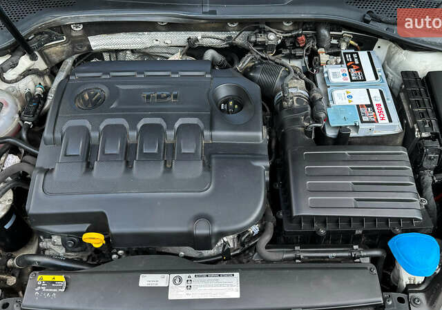 Белый Фольксваген Гольф, объемом двигателя 1.97 л и пробегом 212 тыс. км за 16900 $, фото 17 на Automoto.ua