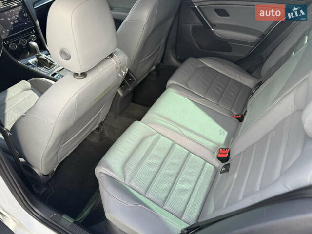 Белый Фольксваген Гольф, объемом двигателя 1.97 л и пробегом 280 тыс. км за 15850 $, фото 8 на Automoto.ua