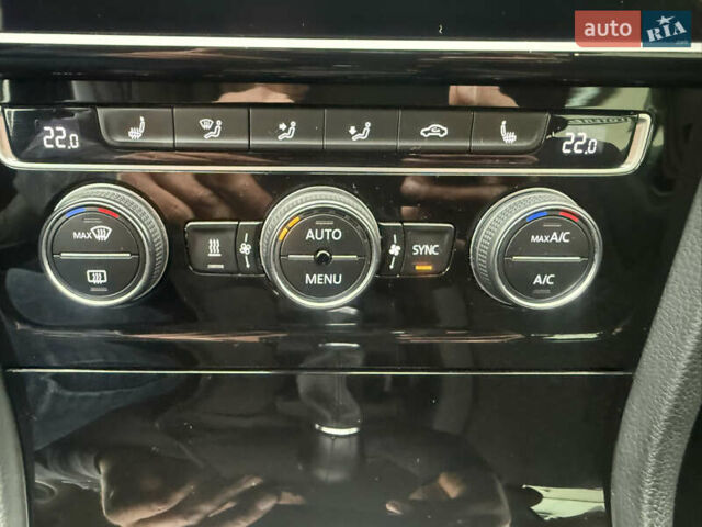 Белый Фольксваген Гольф, объемом двигателя 2 л и пробегом 184 тыс. км за 15250 $, фото 30 на Automoto.ua