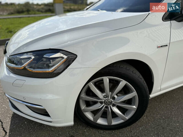 Белый Фольксваген Гольф, объемом двигателя 1.97 л и пробегом 280 тыс. км за 15850 $, фото 4 на Automoto.ua