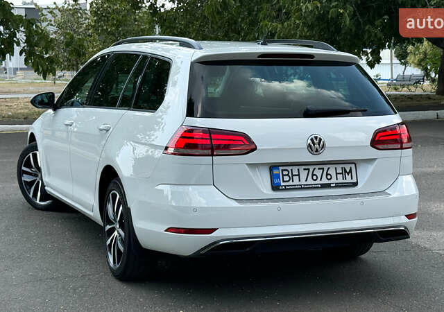 Белый Фольксваген Гольф, объемом двигателя 1.97 л и пробегом 212 тыс. км за 16900 $, фото 12 на Automoto.ua