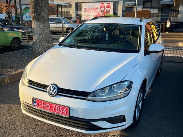 Білий Фольксваген Гольф, об'ємом двигуна 1.6 л та пробігом 273 тис. км за 13600 $, фото 1 на Automoto.ua