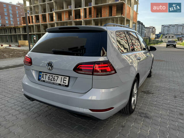 Белый Фольксваген Гольф, объемом двигателя 1.6 л и пробегом 195 тыс. км за 13499 $, фото 13 на Automoto.ua
