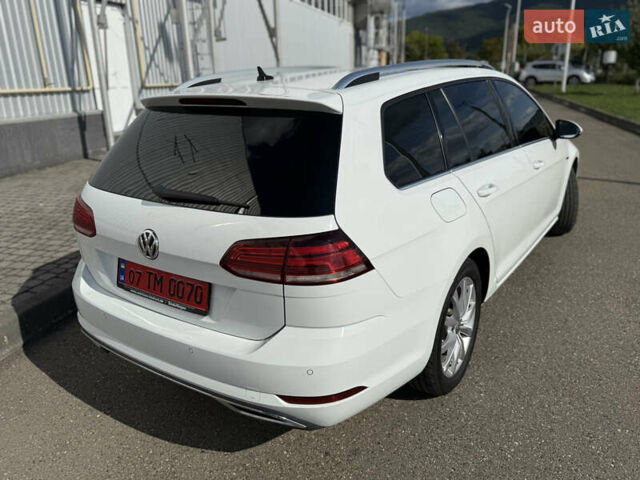 Белый Фольксваген Гольф, объемом двигателя 1.97 л и пробегом 280 тыс. км за 15850 $, фото 6 на Automoto.ua