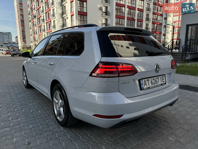 Белый Фольксваген Гольф, объемом двигателя 1.6 л и пробегом 195 тыс. км за 13499 $, фото 8 на Automoto.ua