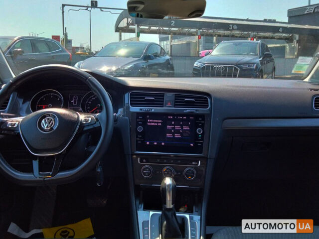 Белый Фольксваген Гольф, объемом двигателя 2 л и пробегом 226 тыс. км за 16600 $, фото 12 на Automoto.ua