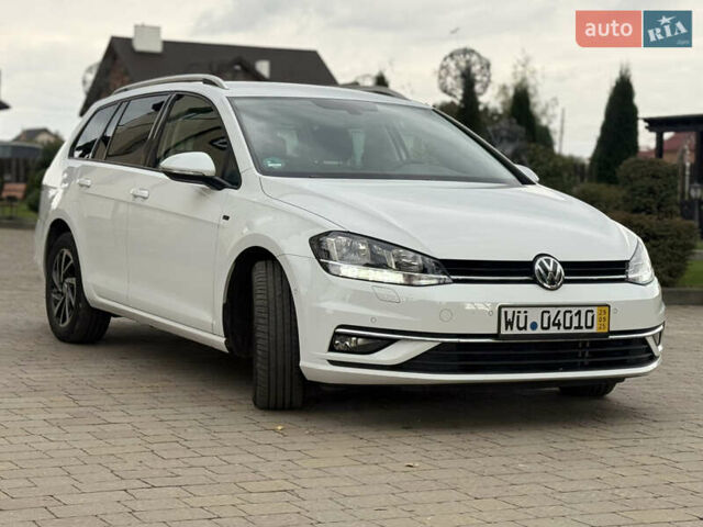 Белый Фольксваген Гольф, объемом двигателя 2 л и пробегом 184 тыс. км за 15250 $, фото 8 на Automoto.ua