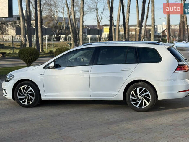 Белый Фольксваген Гольф, объемом двигателя 1.6 л и пробегом 166 тыс. км за 14250 $, фото 3 на Automoto.ua