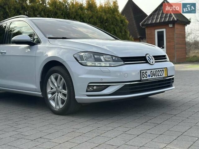 Белый Фольксваген Гольф, объемом двигателя 2 л и пробегом 209 тыс. км за 15500 $, фото 4 на Automoto.ua