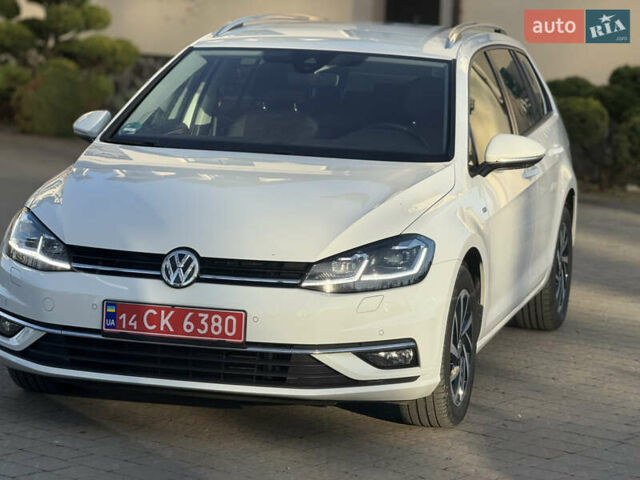 Белый Фольксваген Гольф, объемом двигателя 1.6 л и пробегом 166 тыс. км за 14250 $, фото 24 на Automoto.ua
