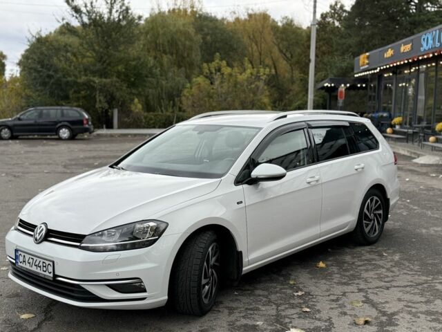 Белый Фольксваген Гольф, объемом двигателя 2 л и пробегом 252 тыс. км за 13800 $, фото 17 на Automoto.ua