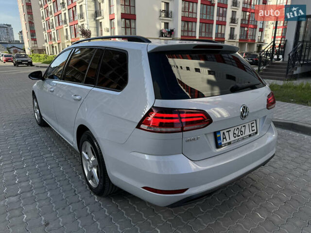 Белый Фольксваген Гольф, объемом двигателя 1.6 л и пробегом 195 тыс. км за 13499 $, фото 10 на Automoto.ua