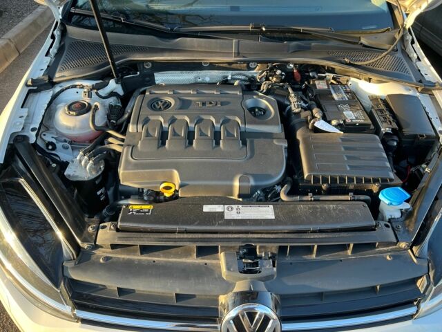 Білий Фольксваген Гольф, об'ємом двигуна 1.6 л та пробігом 273 тис. км за 13600 $, фото 9 на Automoto.ua