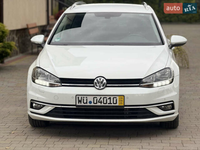 Белый Фольксваген Гольф, объемом двигателя 2 л и пробегом 184 тыс. км за 15250 $, фото 21 на Automoto.ua