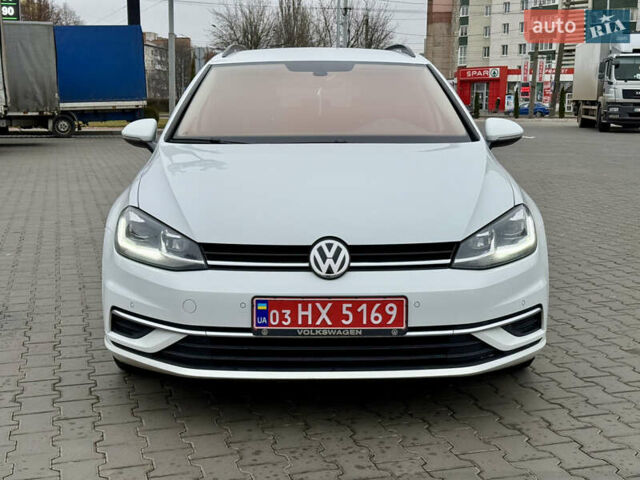 Білий Фольксваген Гольф, об'ємом двигуна 1.6 л та пробігом 217 тис. км за 12800 $, фото 5 на Automoto.ua