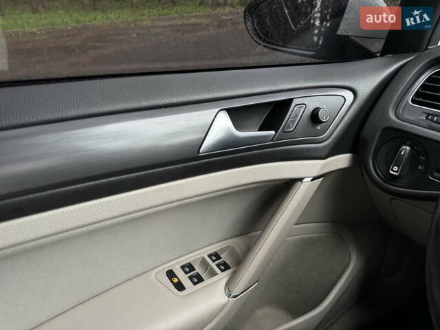 Белый Фольксваген Гольф, объемом двигателя 1.8 л и пробегом 191 тыс. км за 14200 $, фото 19 на Automoto.ua