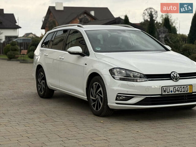 Белый Фольксваген Гольф, объемом двигателя 2 л и пробегом 184 тыс. км за 15250 $, фото 5 на Automoto.ua
