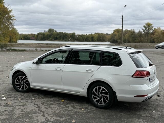 Белый Фольксваген Гольф, объемом двигателя 2 л и пробегом 252 тыс. км за 13800 $, фото 15 на Automoto.ua