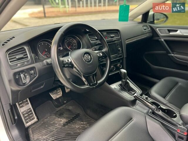 Білий Фольксваген Гольф, об'ємом двигуна 1.8 л та пробігом 152 тис. км за 11800 $, фото 60 на Automoto.ua