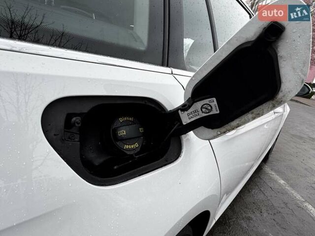 Білий Фольксваген Гольф, об'ємом двигуна 1.97 л та пробігом 219 тис. км за 16799 $, фото 20 на Automoto.ua