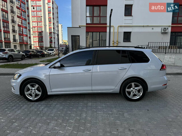 Белый Фольксваген Гольф, объемом двигателя 1.6 л и пробегом 195 тыс. км за 13499 $, фото 6 на Automoto.ua