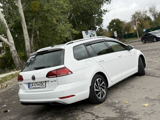 Белый Фольксваген Гольф, объемом двигателя 2 л и пробегом 252 тыс. км за 13800 $, фото 10 на Automoto.ua