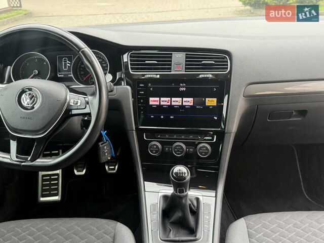 Белый Фольксваген Гольф, объемом двигателя 2 л и пробегом 184 тыс. км за 15250 $, фото 39 на Automoto.ua