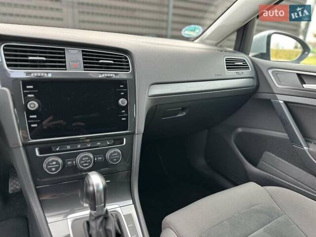 Білий Фольксваген Гольф, об'ємом двигуна 2 л та пробігом 214 тис. км за 15400 $, фото 22 на Automoto.ua