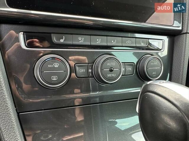 Білий Фольксваген Гольф, об'ємом двигуна 2 л та пробігом 214 тис. км за 15400 $, фото 28 на Automoto.ua