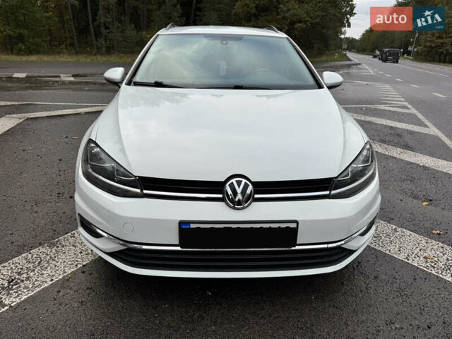 Белый Фольксваген Гольф, объемом двигателя 1.8 л и пробегом 191 тыс. км за 14200 $, фото 12 на Automoto.ua