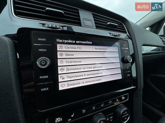 Білий Фольксваген Гольф, об'ємом двигуна 1.97 л та пробігом 219 тис. км за 16799 $, фото 52 на Automoto.ua