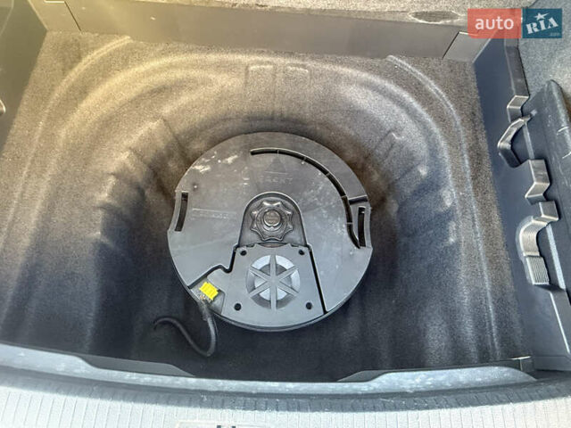 Белый Фольксваген Гольф, объемом двигателя 1.6 л и пробегом 166 тыс. км за 14250 $, фото 66 на Automoto.ua