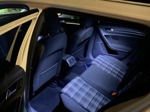 Білий Фольксваген Гольф, об'ємом двигуна 2 л та пробігом 222 тис. км за 20300 $, фото 8 на Automoto.ua