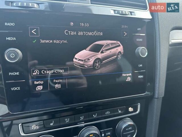 Белый Фольксваген Гольф, объемом двигателя 1.97 л и пробегом 233 тыс. км за 16750 $, фото 61 на Automoto.ua