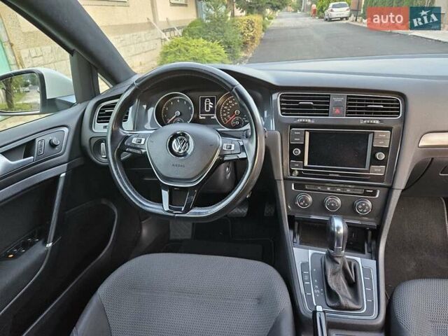 Белый Фольксваген Гольф, объемом двигателя 1.4 л и пробегом 232 тыс. км за 12900 $, фото 18 на Automoto.ua