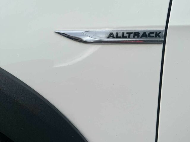 Белый Фольксваген Гольф, объемом двигателя 2 л и пробегом 227 тыс. км за 19700 $, фото 9 на Automoto.ua