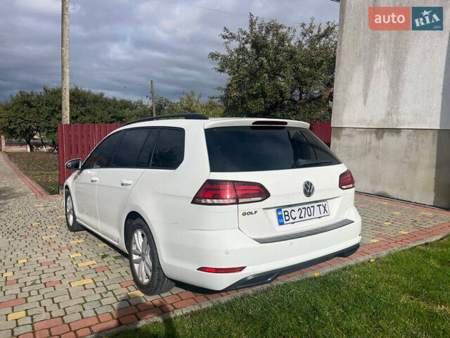 Белый Фольксваген Гольф, объемом двигателя 1.6 л и пробегом 183 тыс. км за 15500 $, фото 4 на Automoto.ua