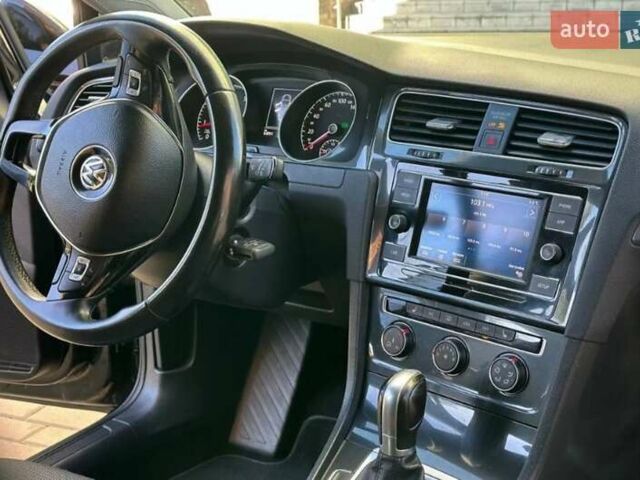 Белый Фольксваген Гольф, объемом двигателя 1.8 л и пробегом 53 тыс. км за 13500 $, фото 22 на Automoto.ua