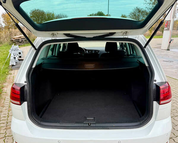 Білий Фольксваген Гольф, об'ємом двигуна 1.6 л та пробігом 159 тис. км за 13950 $, фото 13 на Automoto.ua