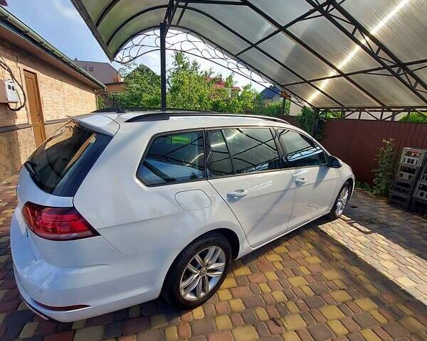 Белый Фольксваген Гольф, объемом двигателя 1.6 л и пробегом 174 тыс. км за 14750 $, фото 3 на Automoto.ua