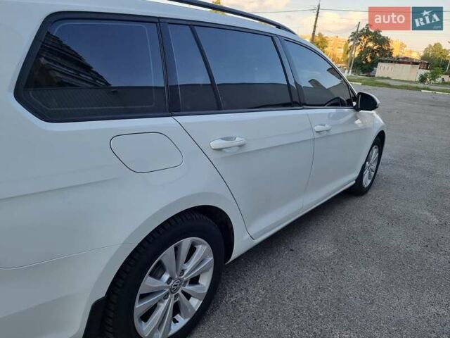 Белый Фольксваген Гольф, объемом двигателя 1.8 л и пробегом 53 тыс. км за 13500 $, фото 16 на Automoto.ua