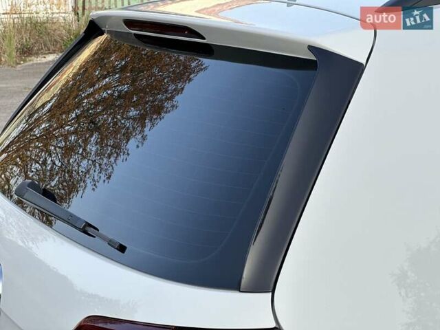 Белый Фольксваген Гольф, объемом двигателя 1.97 л и пробегом 233 тыс. км за 16750 $, фото 31 на Automoto.ua