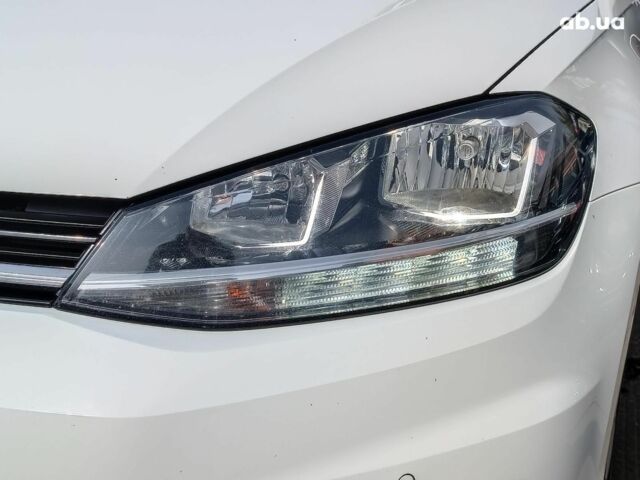 Білий Фольксваген Гольф, об'ємом двигуна 1.6 л та пробігом 235 тис. км за 13490 $, фото 2 на Automoto.ua